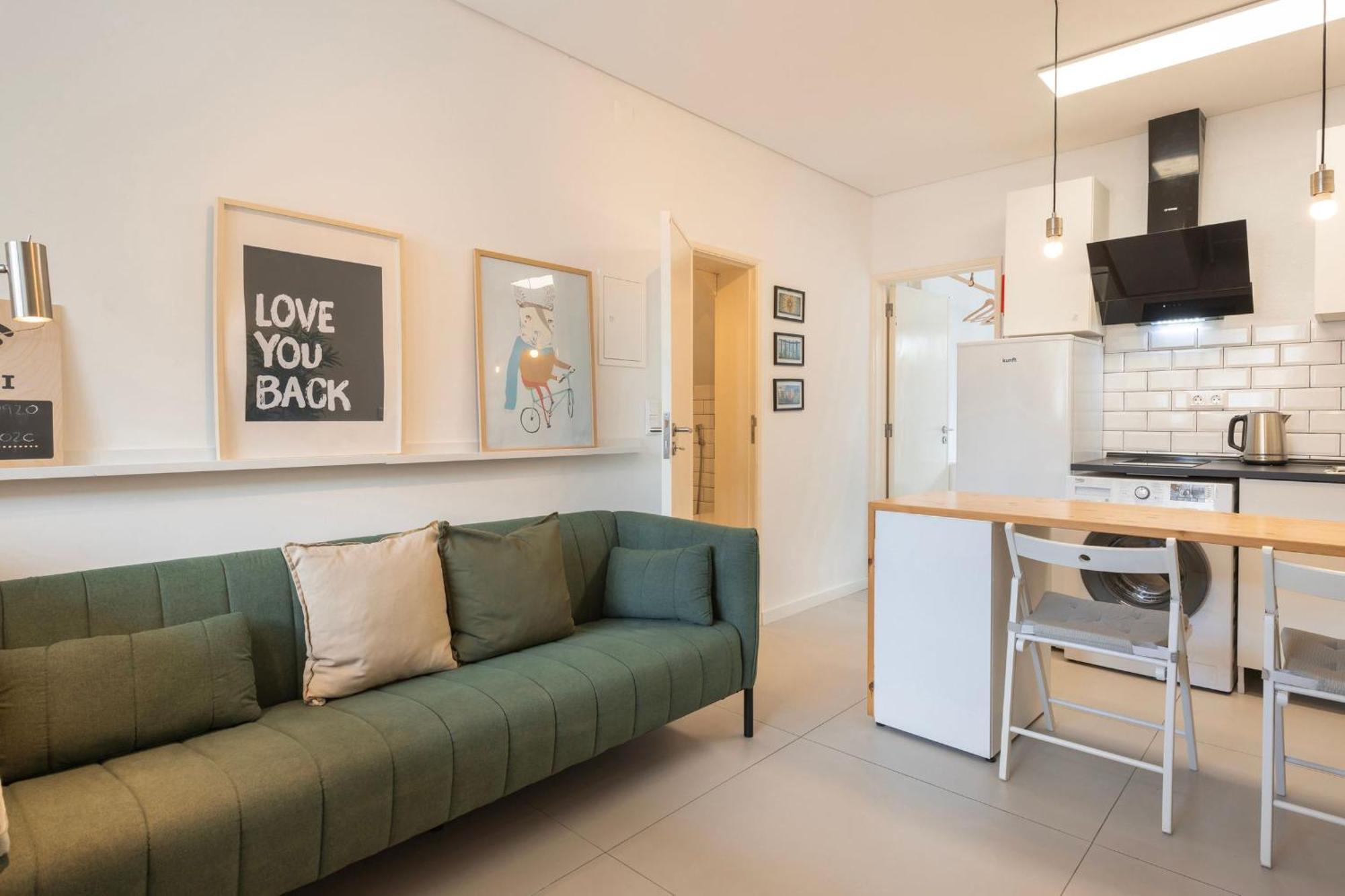 Carcavelos Sunny Retreat By Lovelystay Apartment