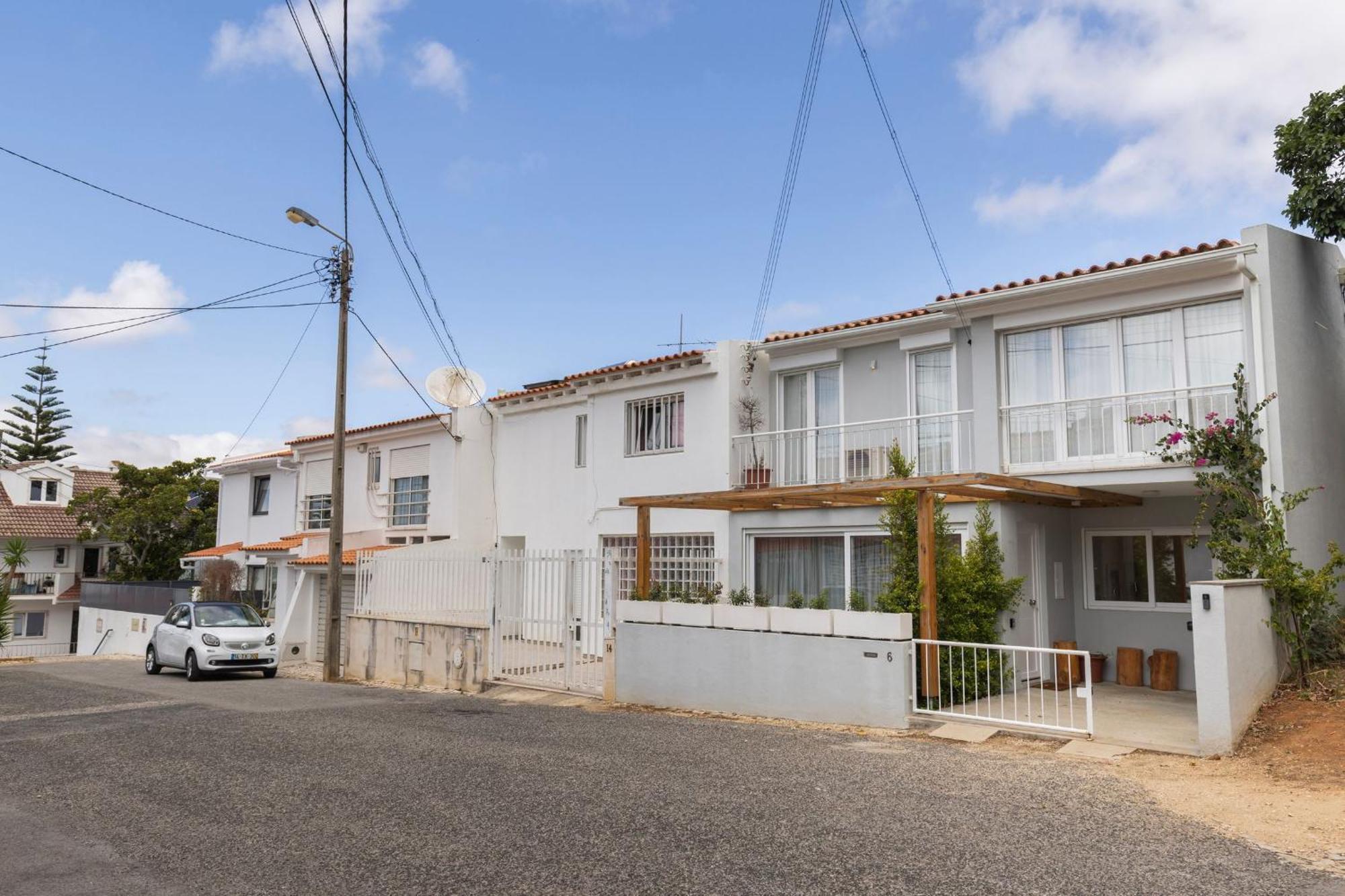 Apartment Carcavelos Sunny Retreat By Lovelystay Carcavelos (Lisbon)