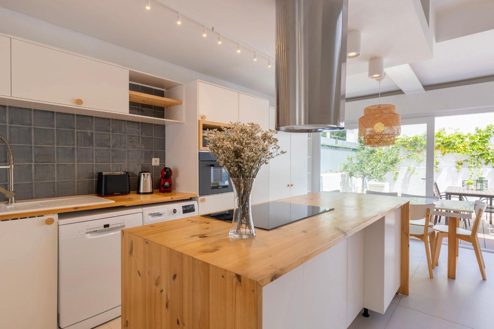 Carcavelos Sunny Retreat By Lovelystay Carcavelos (Lisbon)