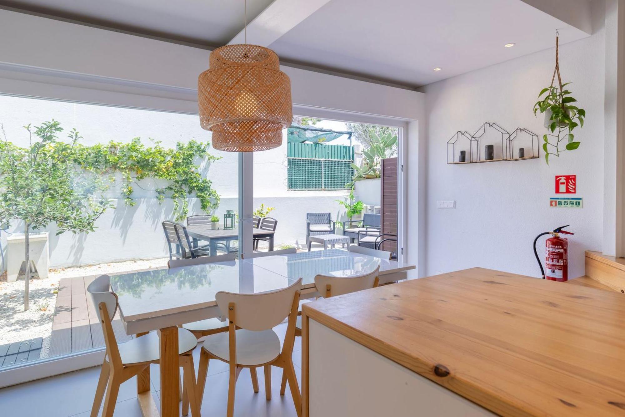 Carcavelos Sunny Retreat By Lovelystay Carcavelos (Lisbon)