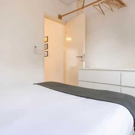 Carcavelos Sunny Retreat By Lovelystay Exterior photo