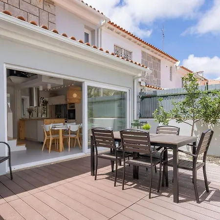 Carcavelos Sunny Retreat By Lovelystay Exterior photo