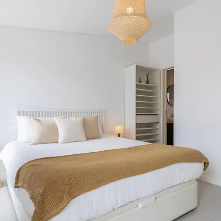 Carcavelos Sunny Retreat By Lovelystay Exterior photo