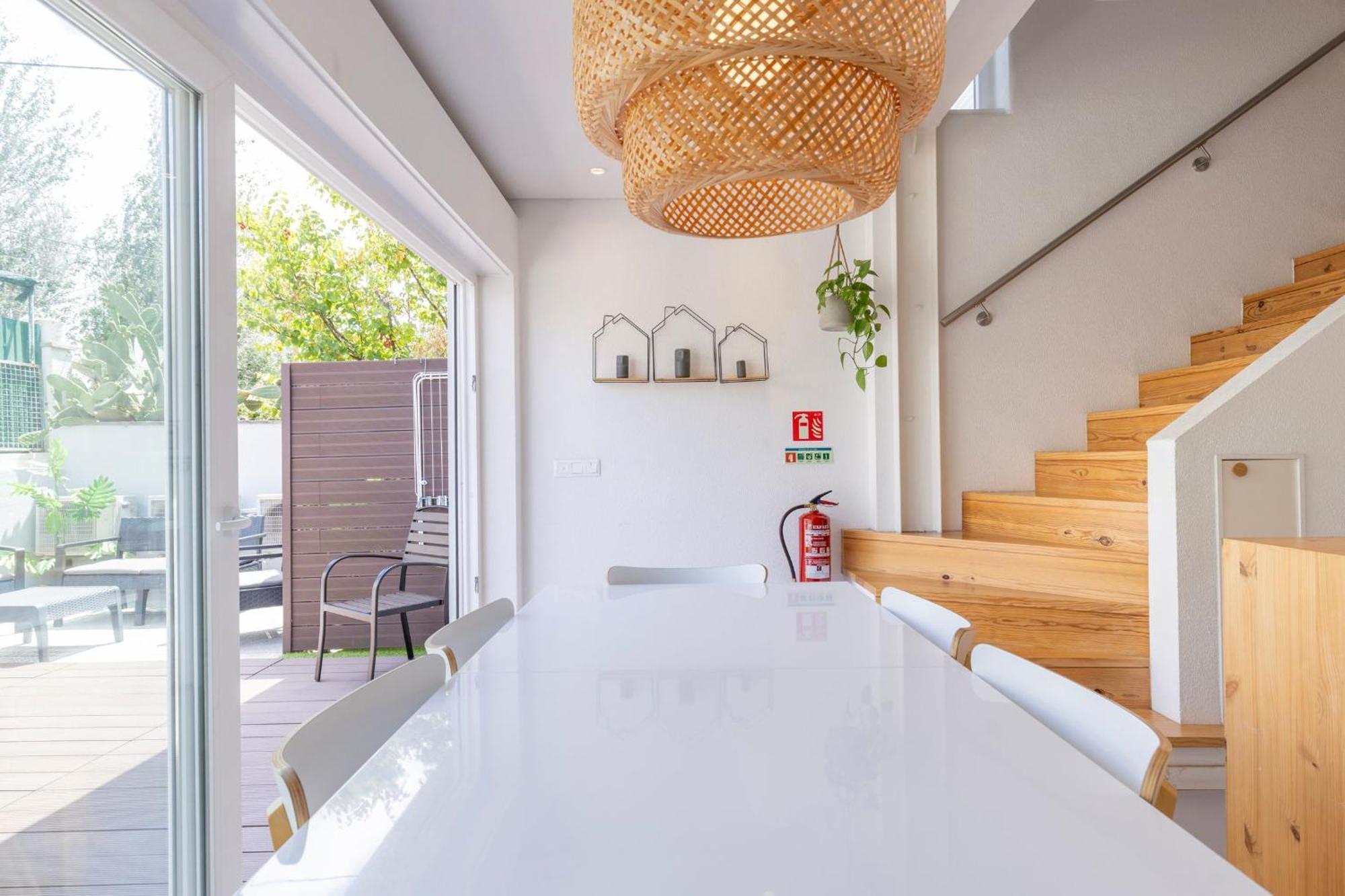 Apartment Carcavelos Sunny Retreat By Lovelystay Carcavelos (Lisbon)