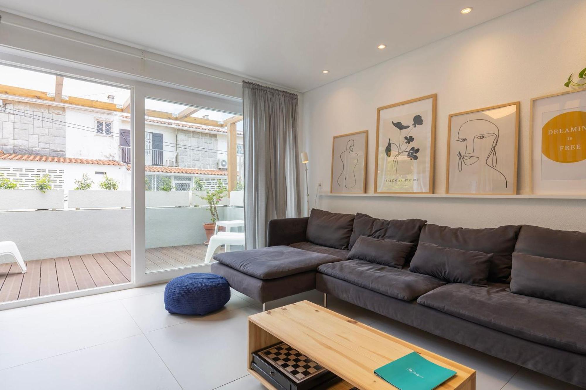 Carcavelos Sunny Retreat By Lovelystay * Carcavelos (Lisbon)