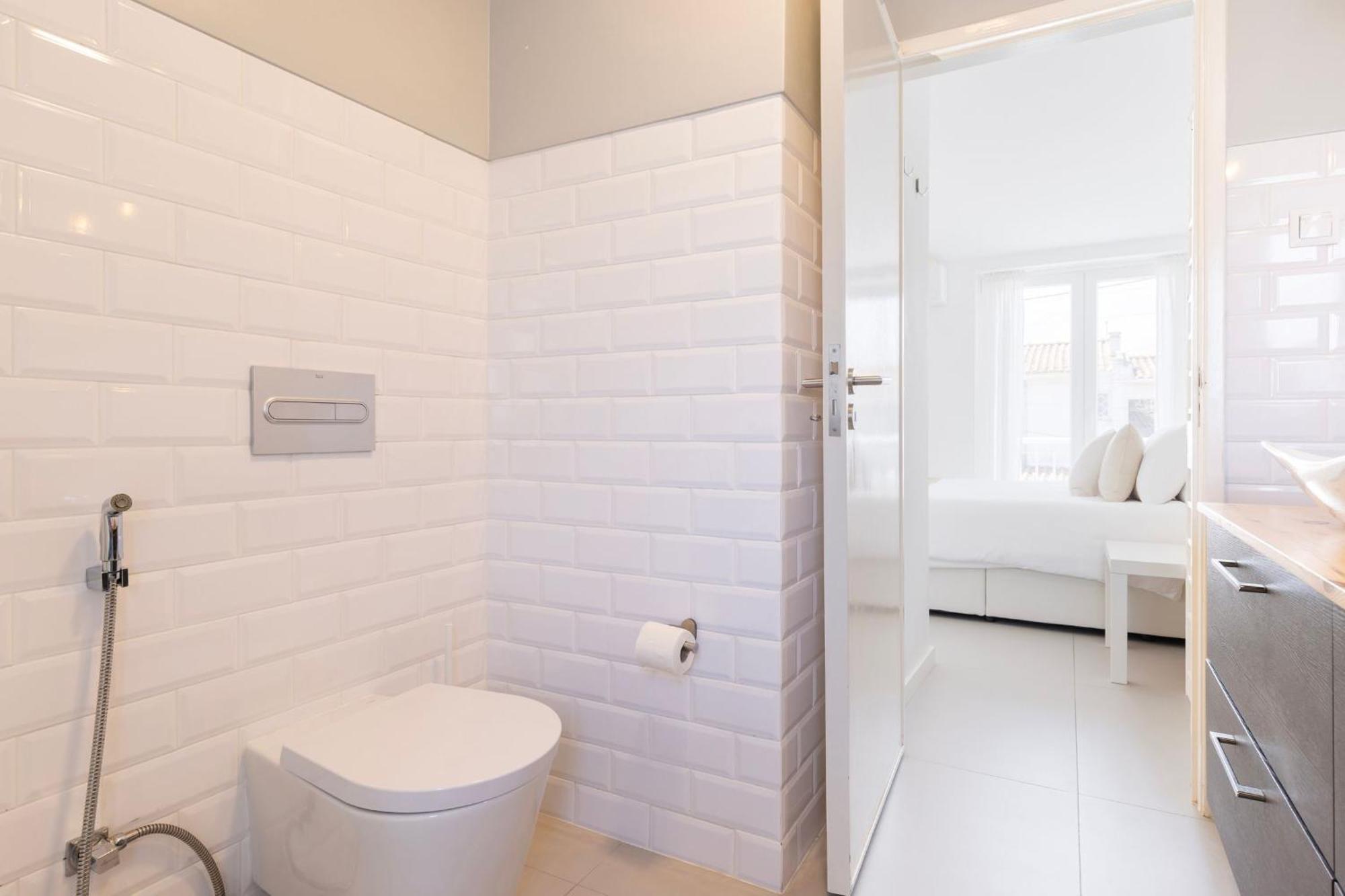 Carcavelos Sunny Retreat By Lovelystay * Carcavelos (Lisbon)