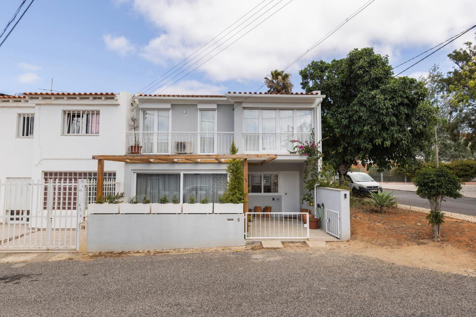 Apartment Carcavelos Sunny Retreat By Lovelystay Carcavelos (Lisbon)